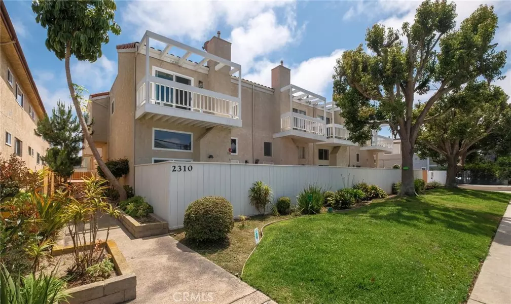 2310 Vanderbilt LN #4, Redondo Beach, CA 90278