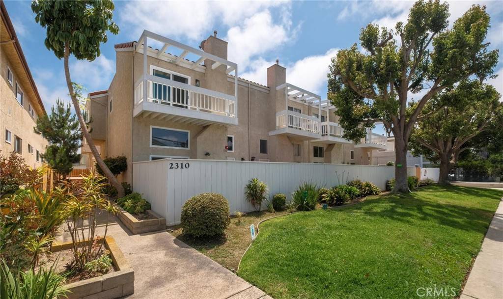 2310 Vanderbilt LN #4, Redondo Beach, CA 90278