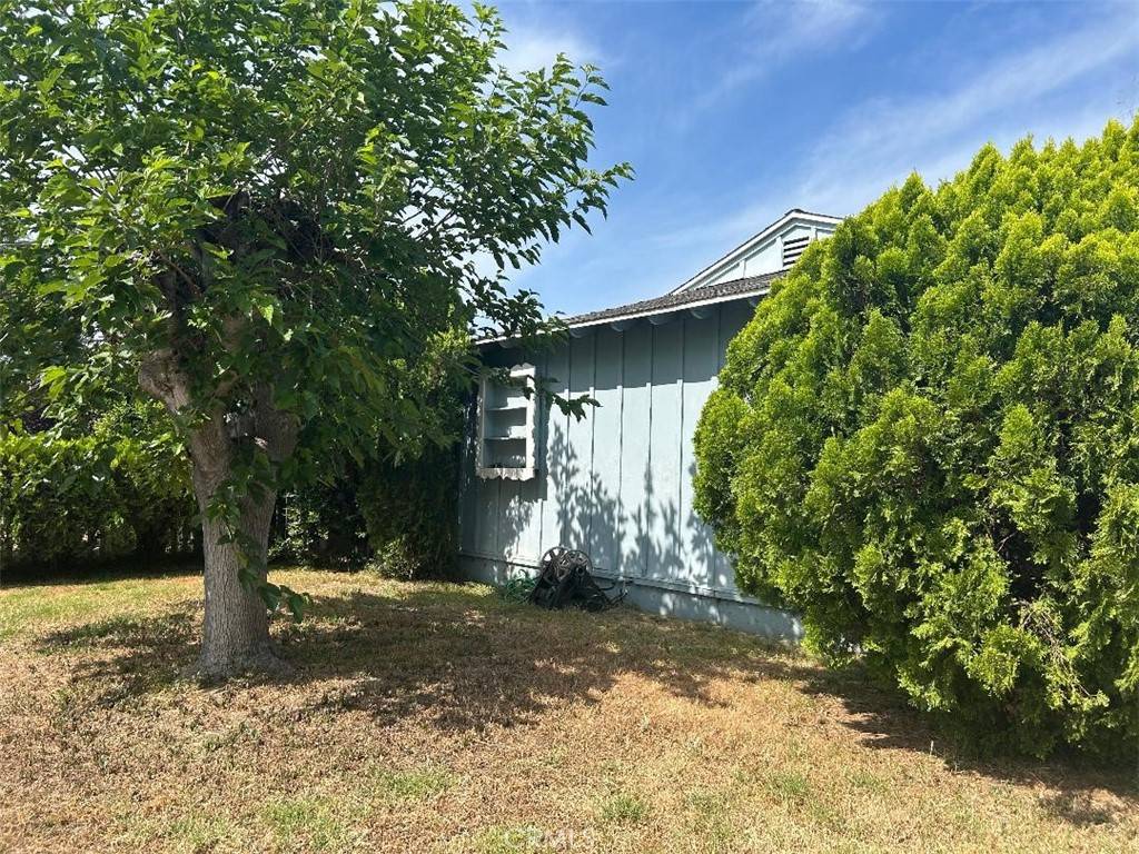 11437 Haskell AVE, Granada Hills, CA 91344