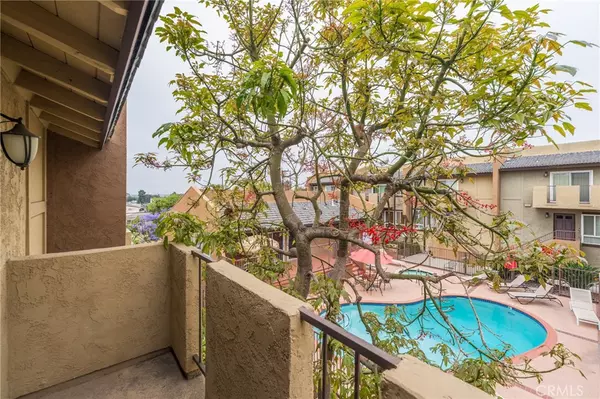Signal Hill, CA 90755,2254 Gaviota AVE #11