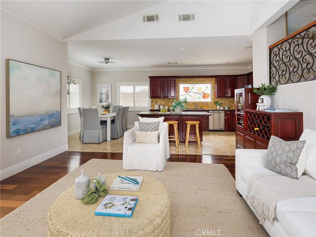 Redondo Beach, CA 90277,229 N Juanita AVE #B
