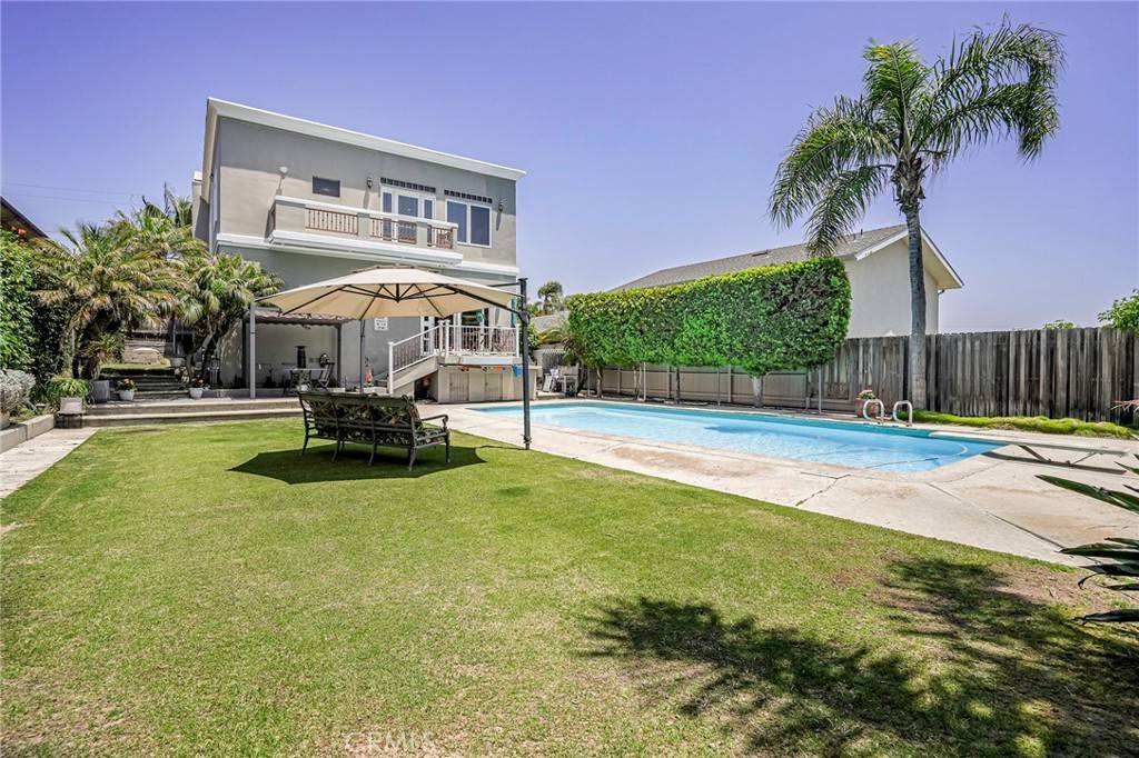 1440 8th Street, Manhattan Beach, CA 90266