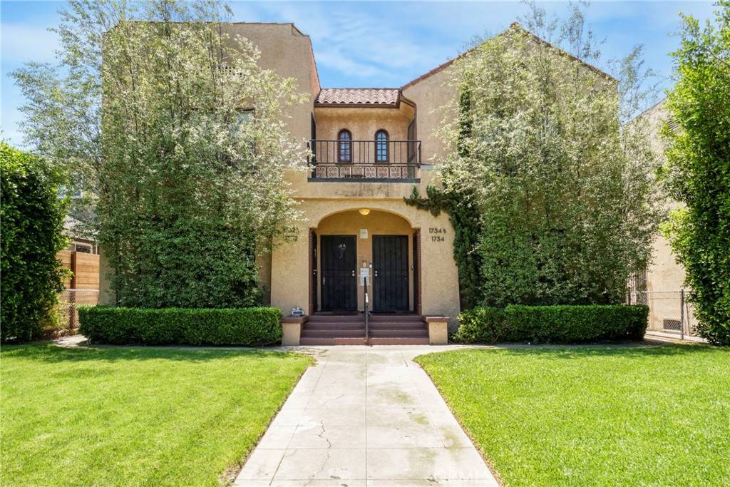 Los Angeles, CA 90062,1732 W 48th ST