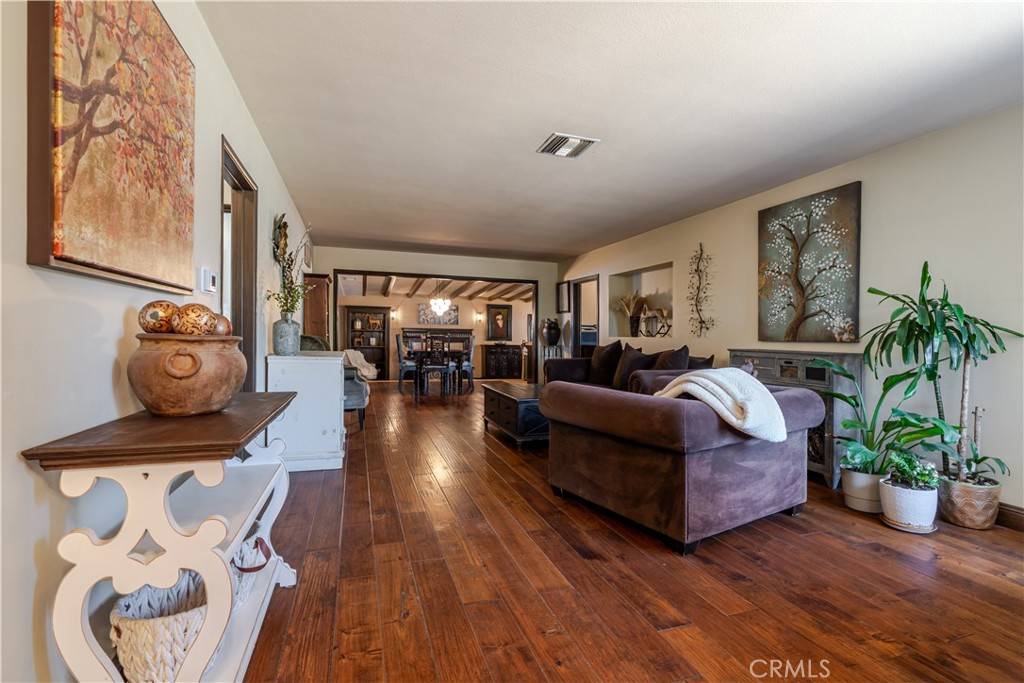 Winnetka, CA 91306,20612 Covello ST