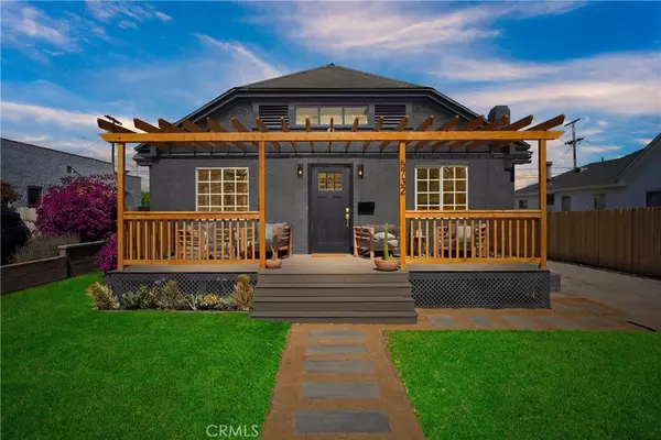 Los Angeles, CA 90043,5732 Hillcrest DR