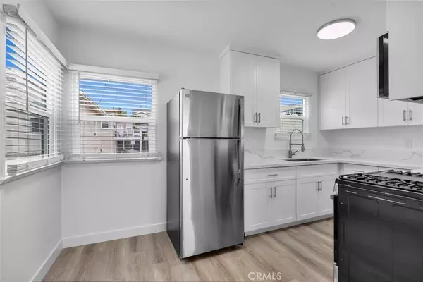 Hermosa Beach, CA 90254,908 Manhattan AVE #D