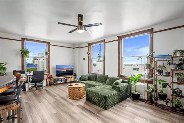 Long Beach, CA 90802,455 E Ocean BLVD #911