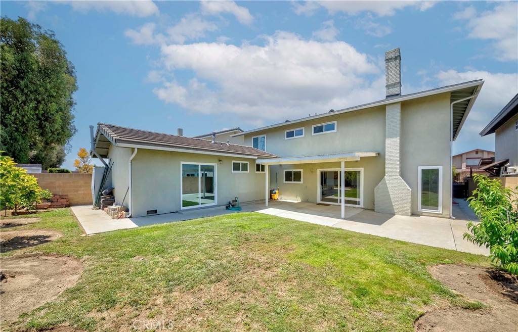 Torrance, CA 90504,2406 Descanso WAY
