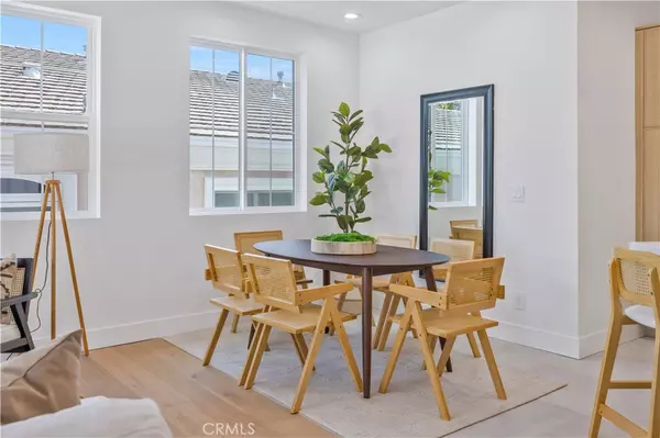 Redondo Beach, CA 90278,2420 Ives LN #A