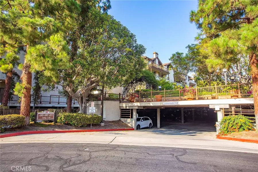 2563 Plaza Del Amo #305, Torrance, CA 90503