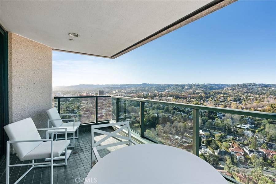 10490 Wilshire BLVD #2704, Los Angeles, CA 90024