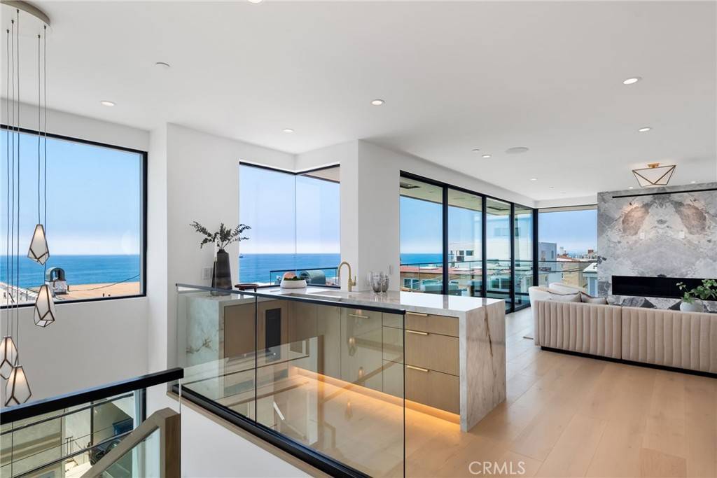 Manhattan Beach, CA 90266,316 32nd ST