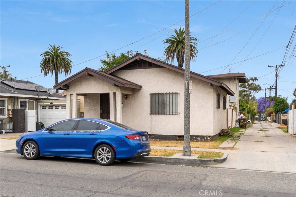 Long Beach, CA 90813,1045 E New York ST
