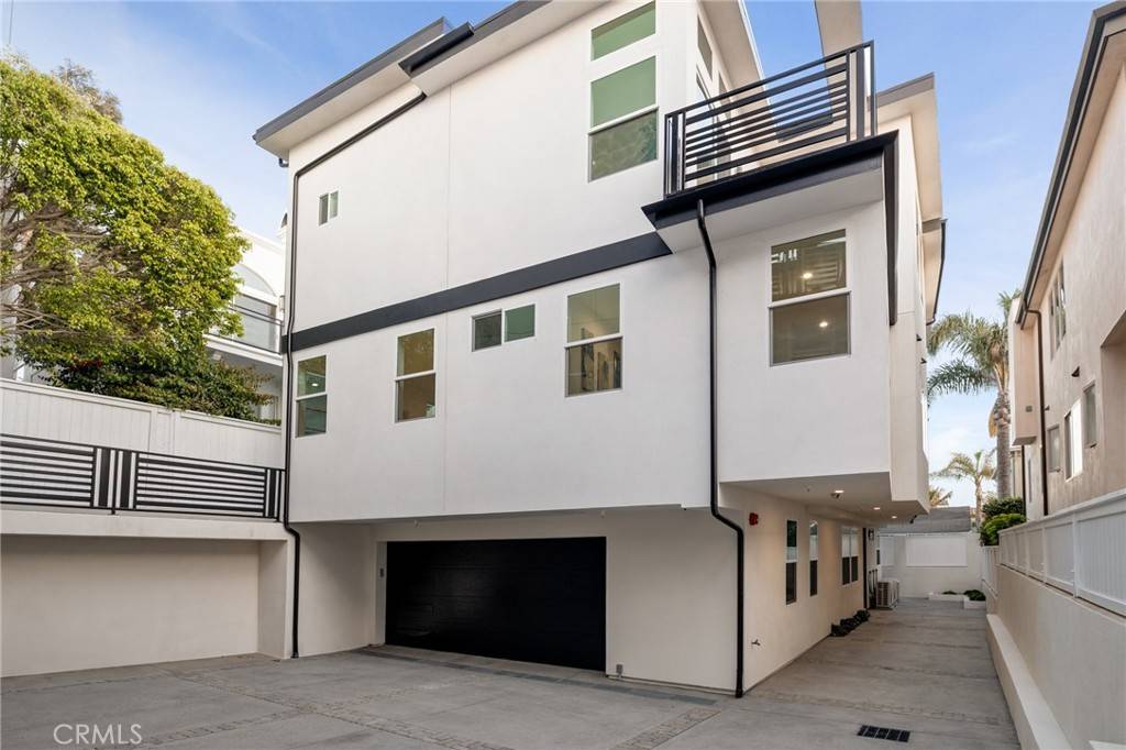 1024 17th ST, Hermosa Beach, CA 90254