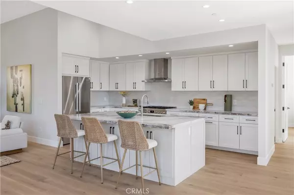 Redondo Beach, CA 90278,2405 Mathews AVE #C