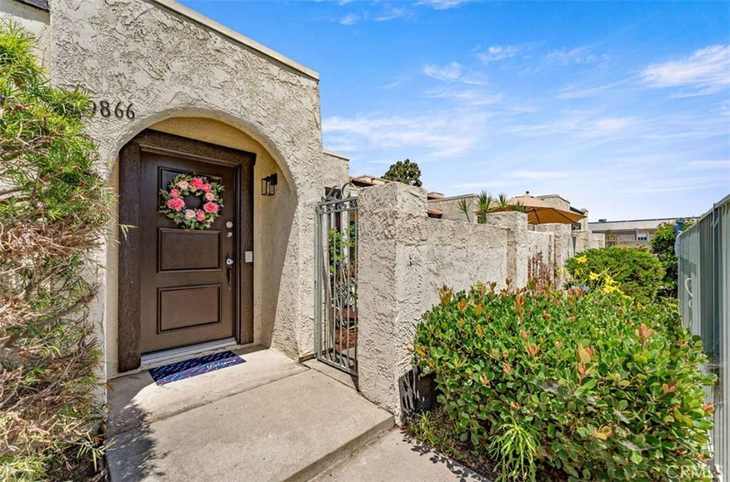 9866 Lido WAY #20, Cypress, CA 90630