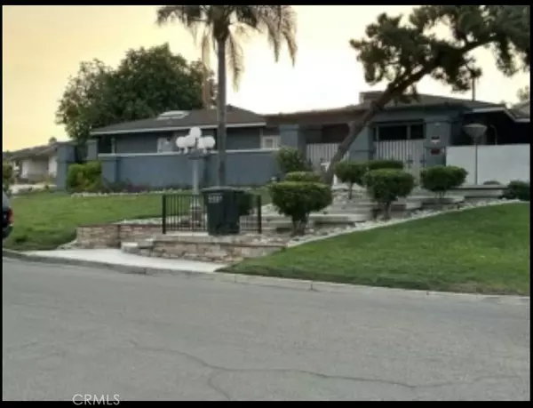 Bakersfield, CA 93306,2708 College AVE
