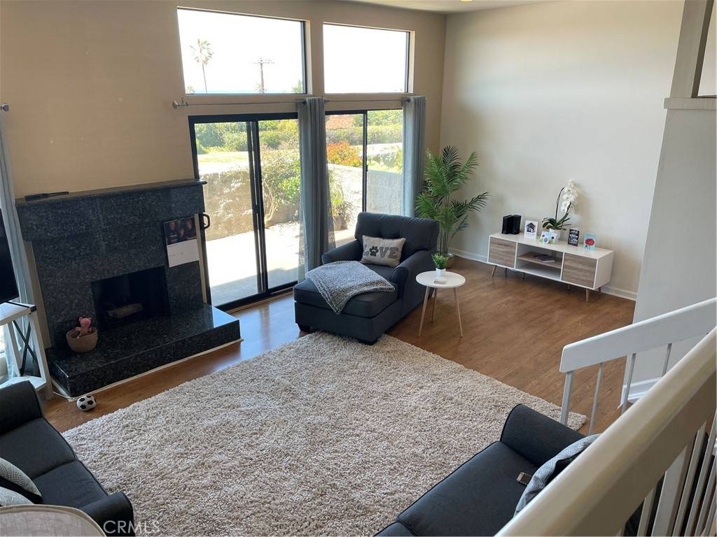 Redondo Beach, CA 90277,446 Palos Verdes BLVD
