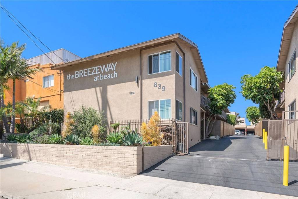 Inglewood, CA 90302,837 W Beach AVE