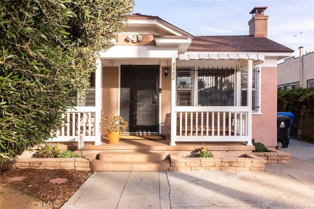 5162 S Manhattan PL, Los Angeles, CA 90062