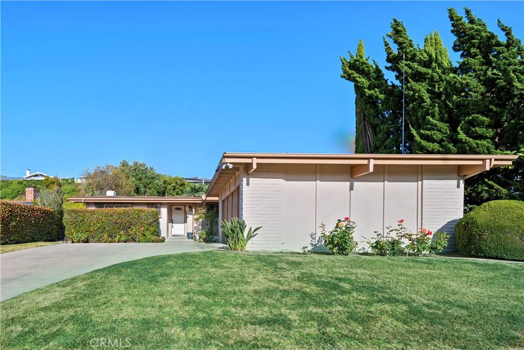 Rancho Palos Verdes, CA 90275,27102 Springcreek RD