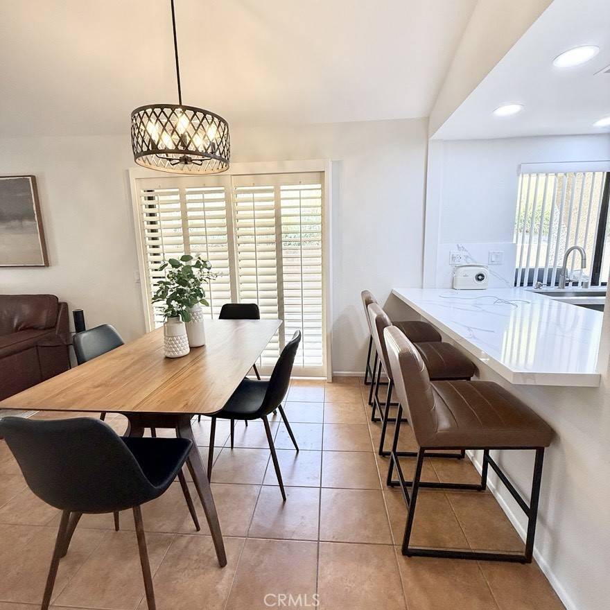 Palm Desert, CA 92260,72299 Blueridge CT