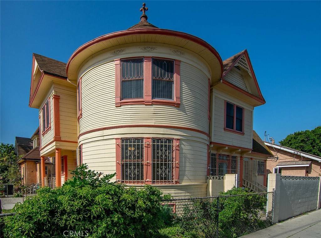 Los Angeles, CA 90015,1703 Toberman ST