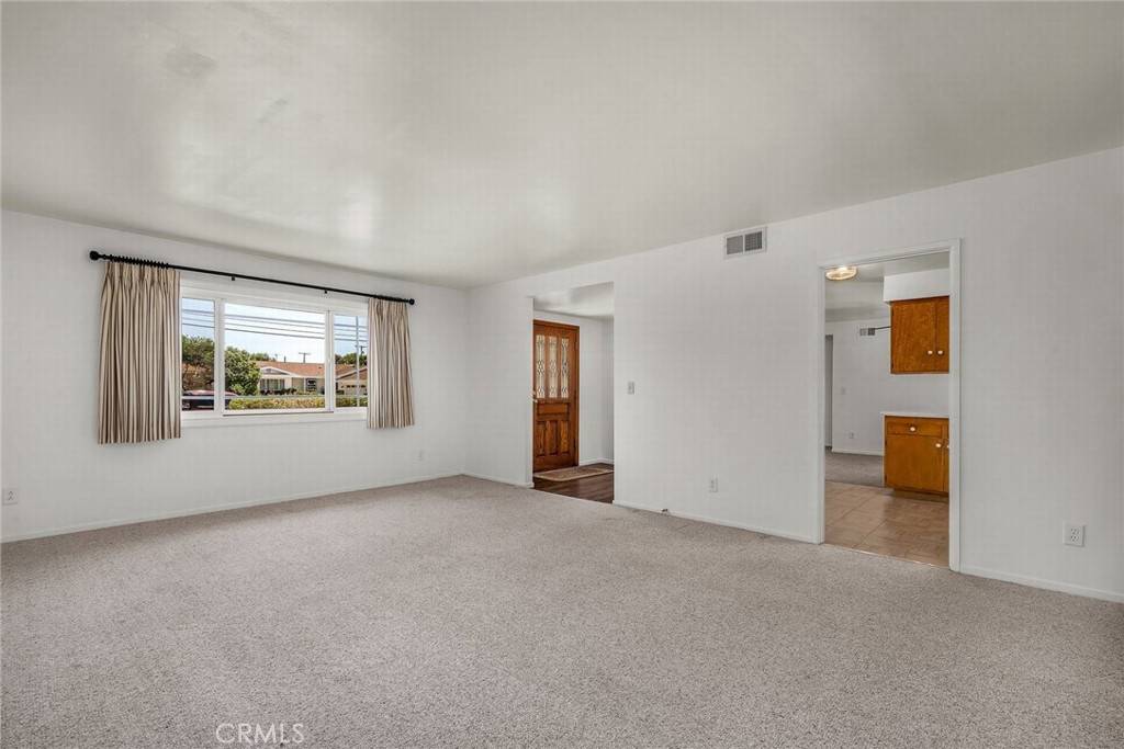 Chatsworth, CA 91311,10515 Owensmouth AVE