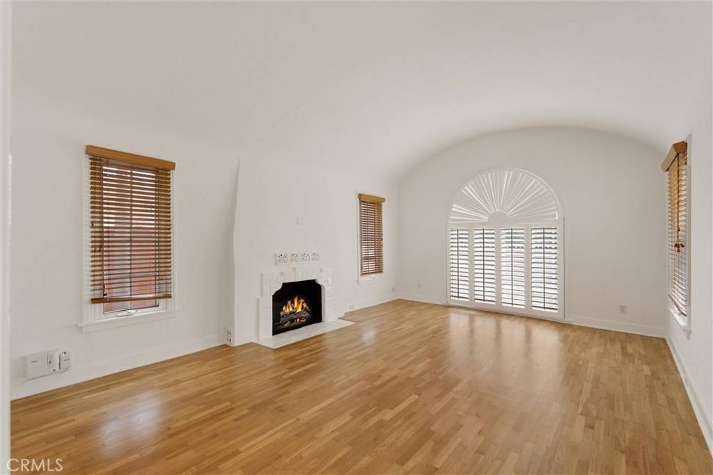 Hermosa Beach, CA 90254,1908 Loma DR