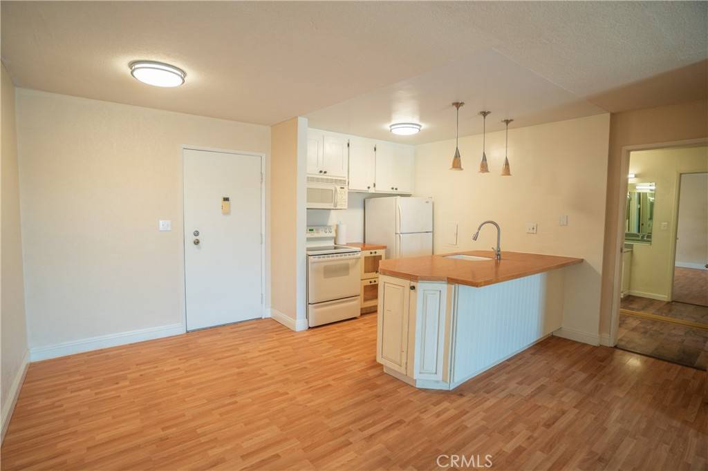 Long Beach, CA 90804,5585 E Pacific Coast #161