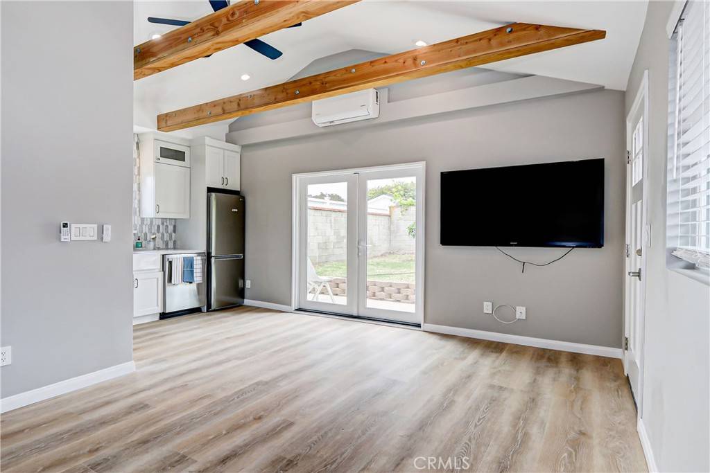 Torrance, CA 90503,1228 Hickory