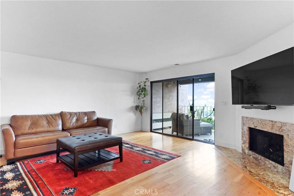 Signal Hill, CA 90755,1995 Molino AVE #102