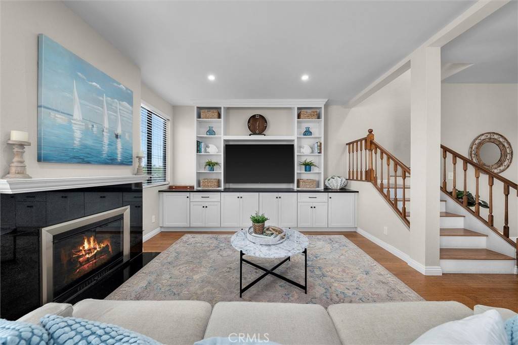 Redondo Beach, CA 90277,220 S Prospect AVE #9