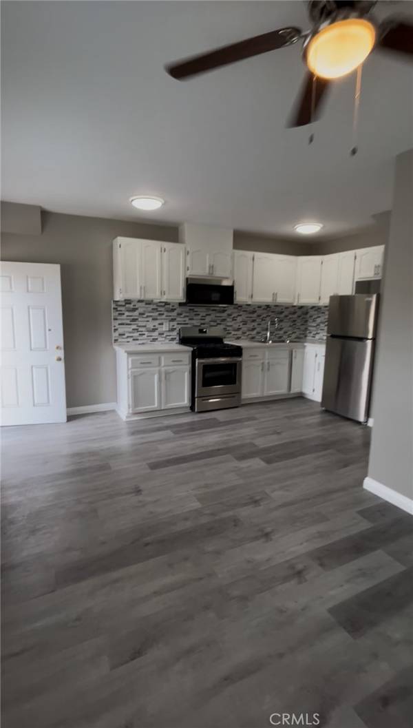 Los Angeles, CA 90006,1032 S Normandie AVE #104