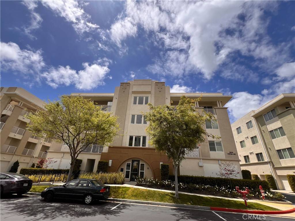 13029 Central AVE #303, Hawthorne, CA 90250