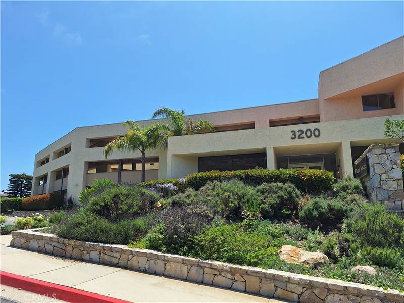 3200 La Rotonda DR #511, Rancho Palos Verdes, CA 90275