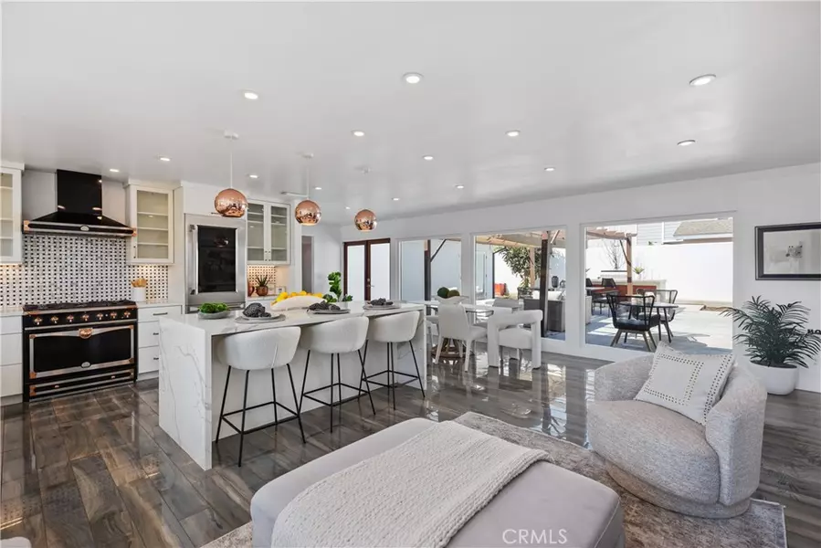 496 E 16th, Costa Mesa, CA 92627