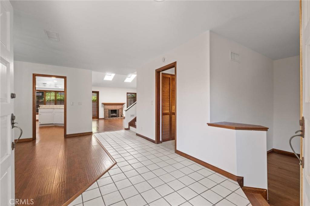 Manhattan Beach, CA 90266,21 W Malaga Place