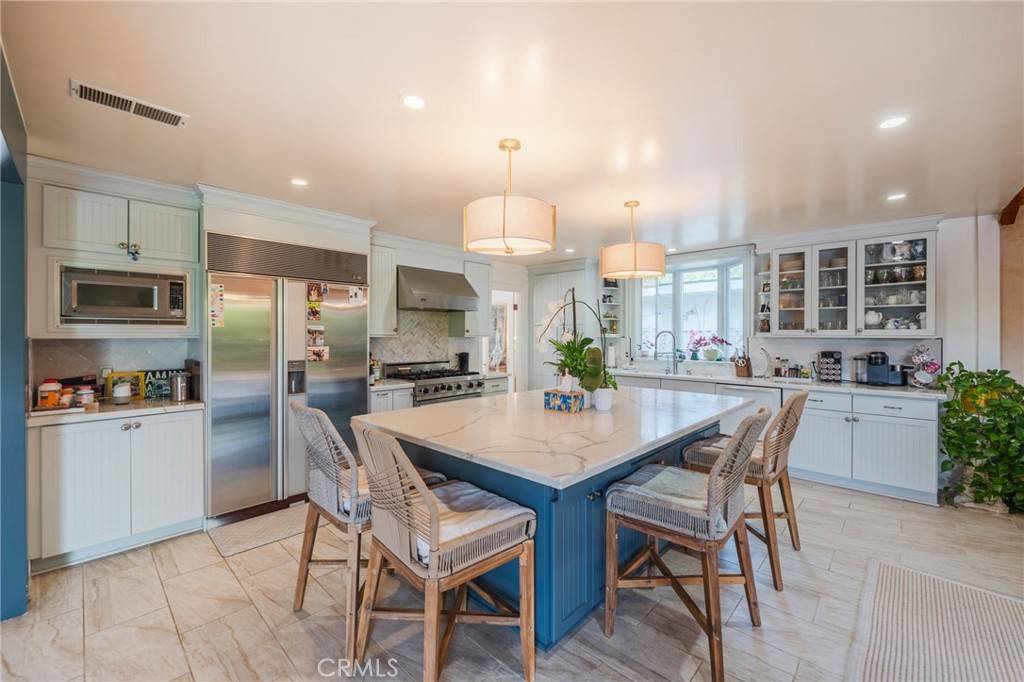 Rancho Palos Verdes, CA 90275,26767 Shadow Wood DR