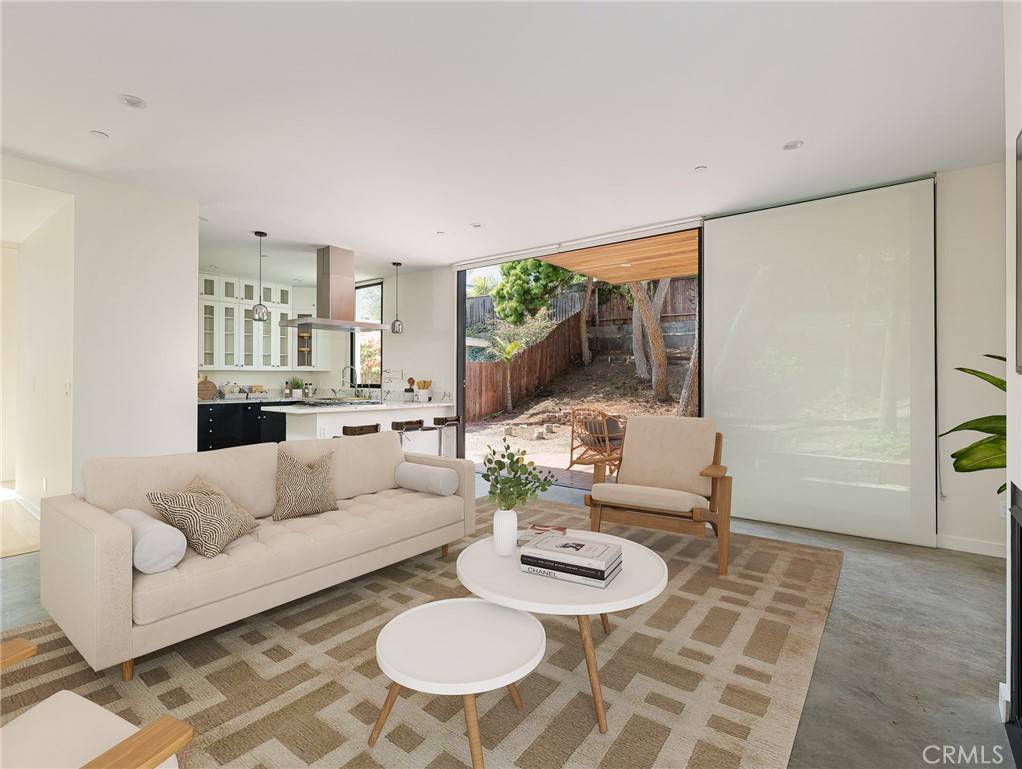 El Segundo, CA 90245,512 Sierra PL