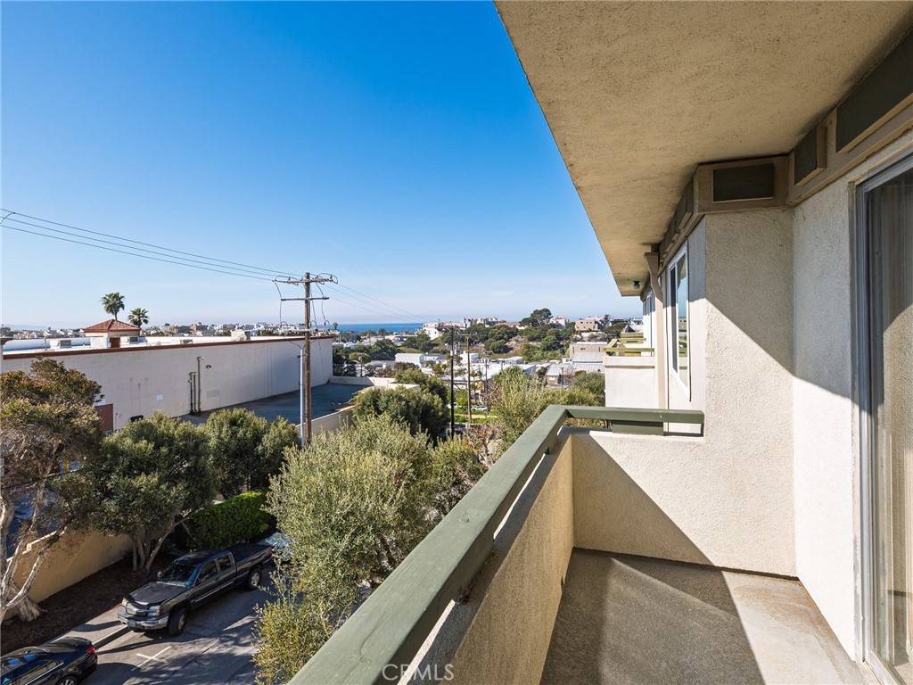 Hermosa Beach, CA 90254,1600 Ardmore AVE #411