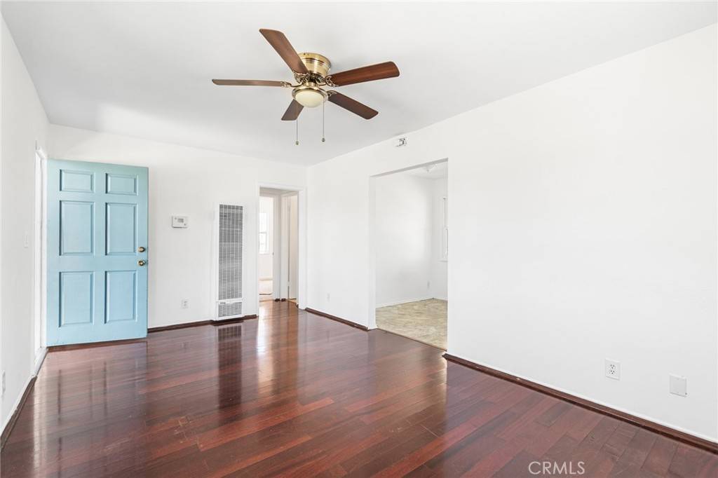 Compton, CA 90222,1242 W 134th ST