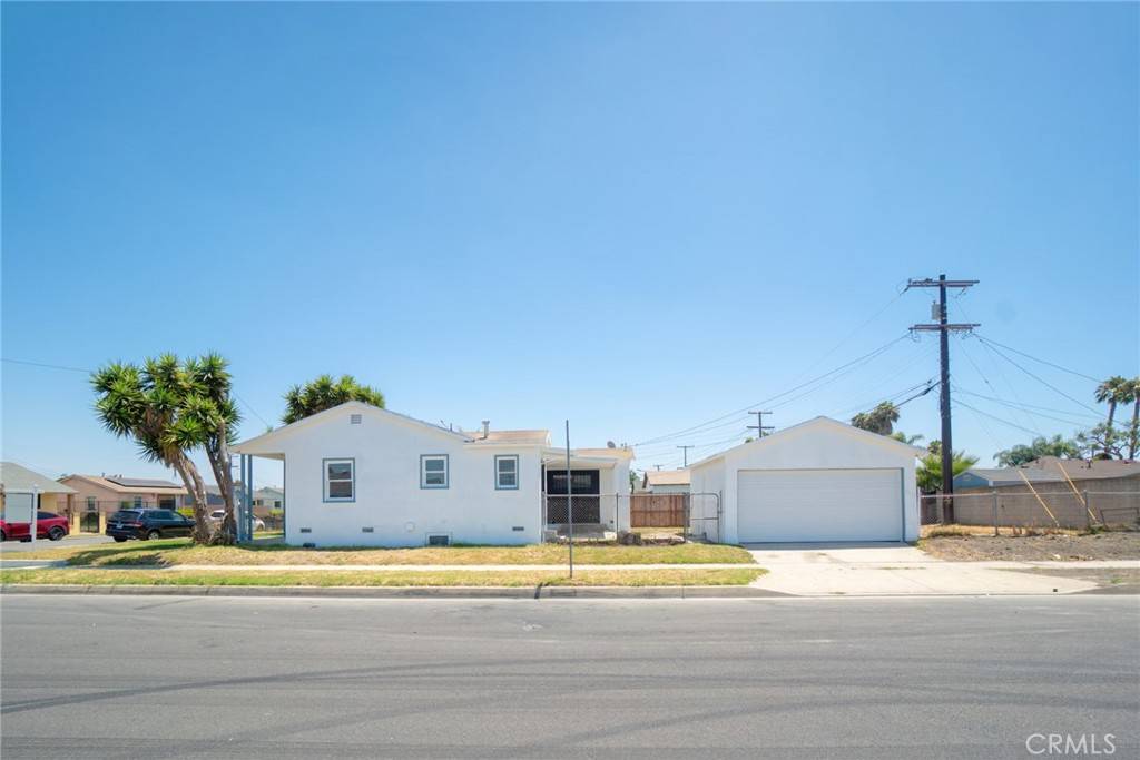 Compton, CA 90222,1242 W 134th ST