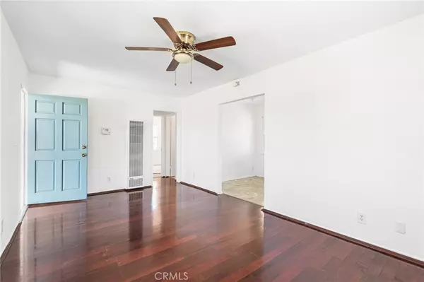 Compton, CA 90222,1242 W 134th ST