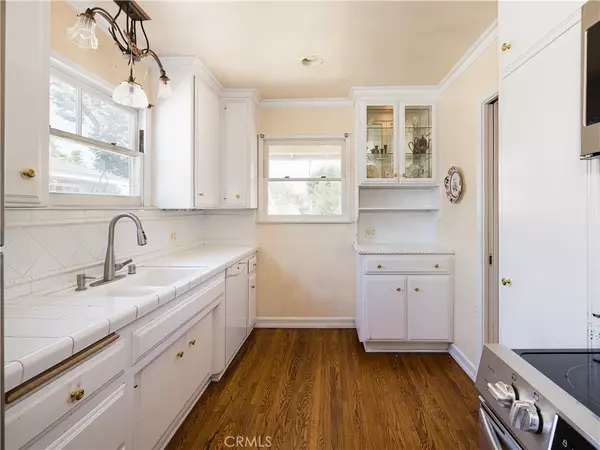 Torrance, CA 90503,5202 Scott ST