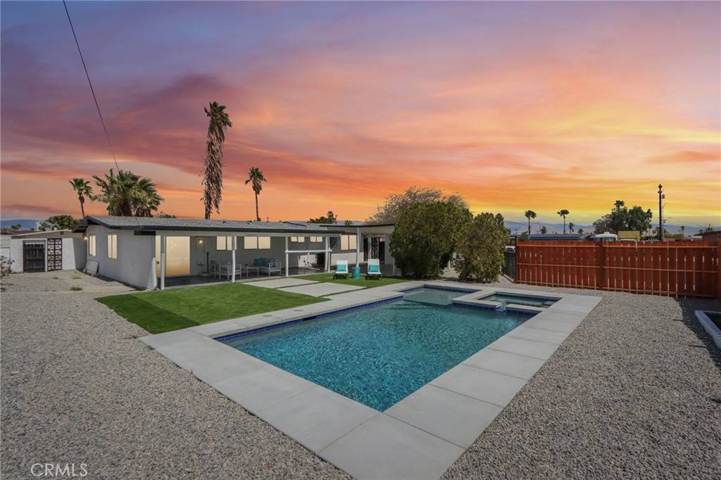 845 W Gateway Drive, Palm Springs, CA 92262