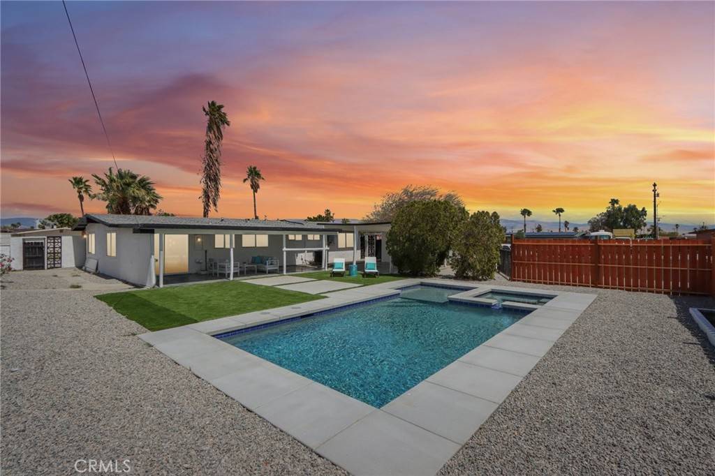 Palm Springs, CA 92262,845 W Gateway Drive
