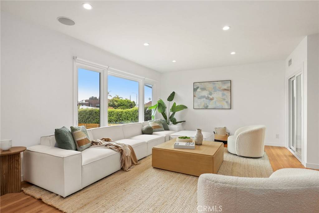 Playa Del Rey, CA 90293,8163 Billowvista DR