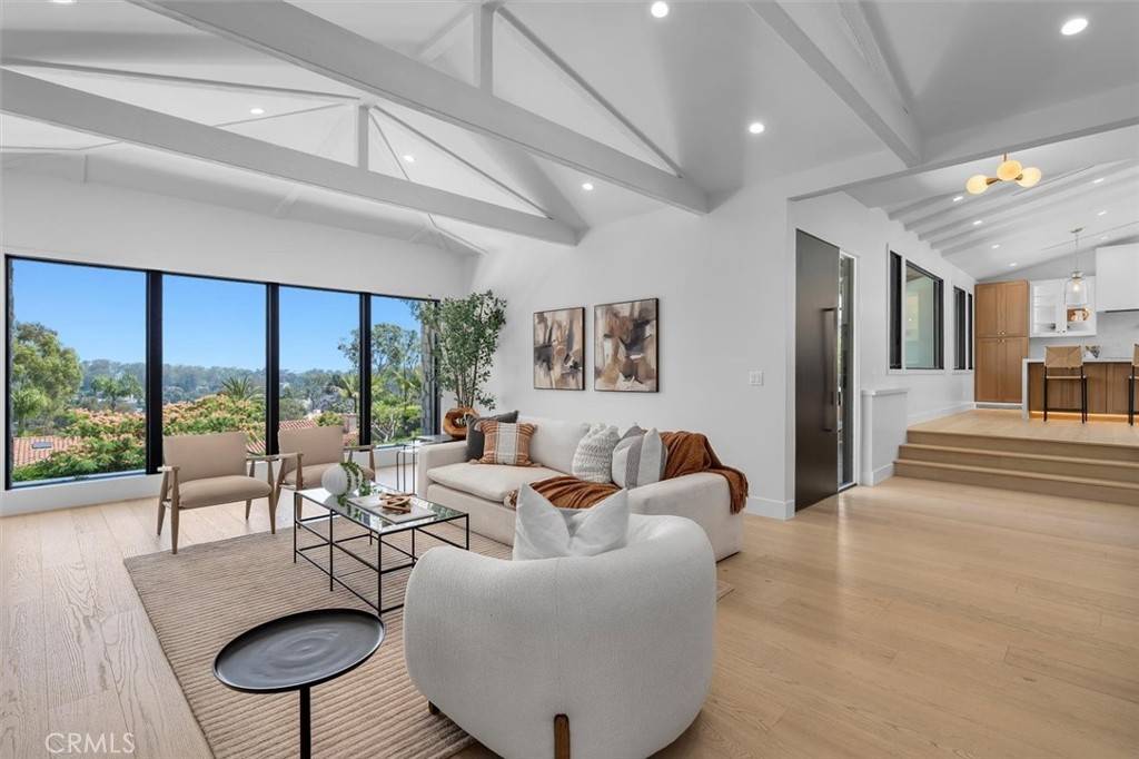 Palos Verdes Estates, CA 90274,2708 Via Elevado