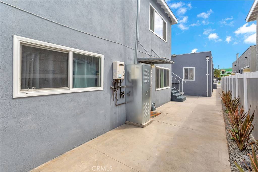 Long Beach, CA 90806,2247 Myrtle AVE